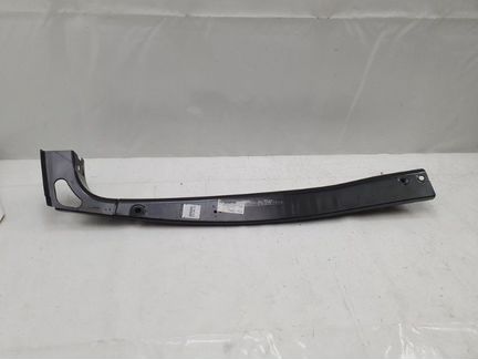 Стойка кузова задняя правая Renault Dokker