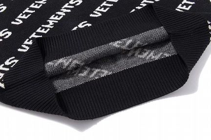 Свитер Vetements