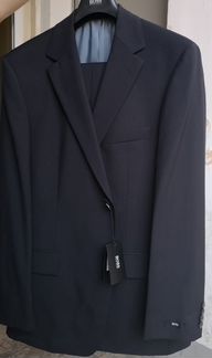 Мужской классический костюм Hugo Boss