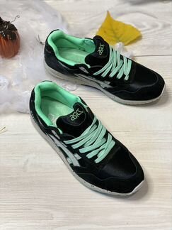 Кроссовки Asics