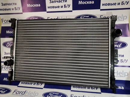 Радиатор охлаждения двигателя Ford Kuga 1 2.0