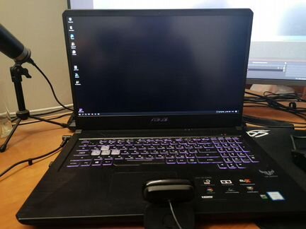 Asus FX705GM (i7 2.2GHz/8192Mb/1000Gb/GTX1060 6gb)