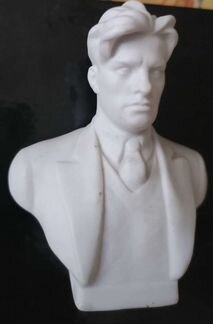 Бюст Владимир Маяковский лфз Бисквит