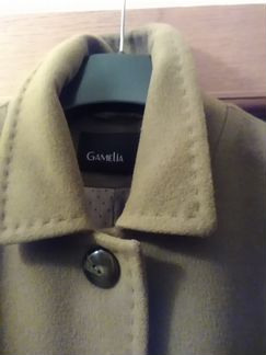 Фирменное женское пальто