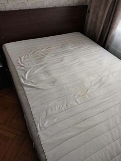 Кровать