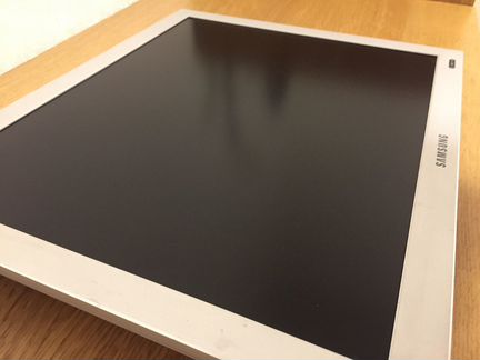 Монитор Samsung 173P plus