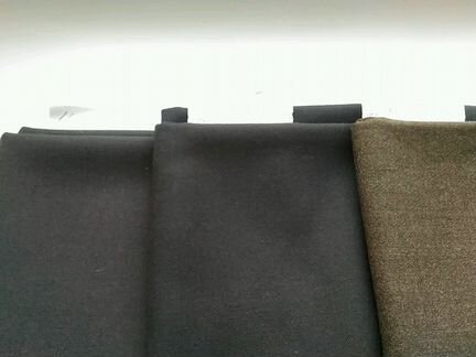 Отрезы шерстяной ткани