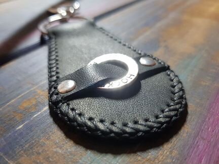 Хоккейный брелок