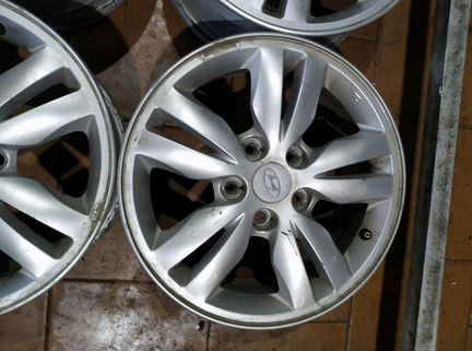 Диски бу оригинал R16 AL на Hyundai