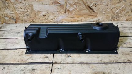 Клапанная крышка 2.22.5 dodge caravan 1988-1995