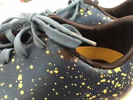Продаю детские бутсы Nike