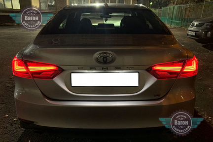 Задние фонари Toyota Camry XV70 прозрачное стекло