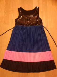 Платье праздничное нарядное