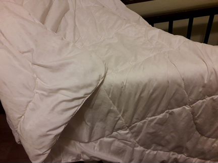 Одеяло,постельное бельё ребенку с рождения до 3лет