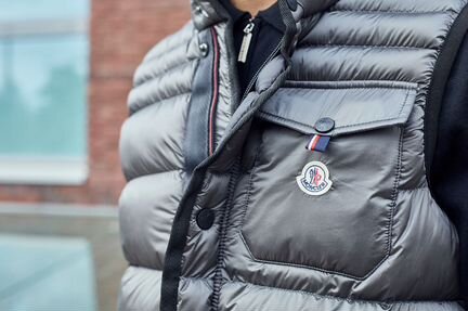 Жилетка Moncler