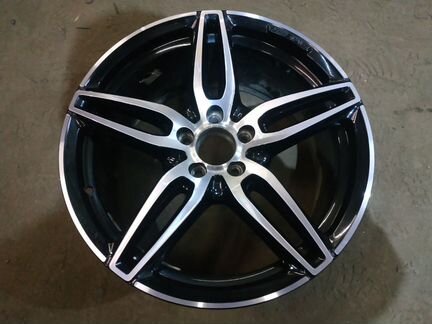 Диск r19 Amg Mercedes 213 черный A21340121007x23