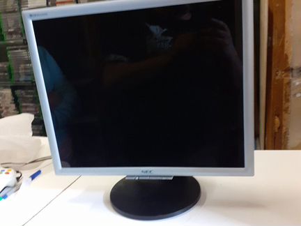 Монитор NEC MultiSync 90GX2