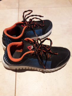 Продаю кроссовки для мальчика ф. reebok