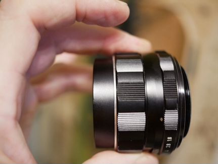 M42 резьбовой ST 55mm F1,8 универсальный полтос