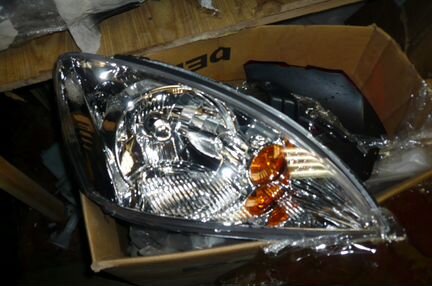 Фара Правая Мицубиси Лансер 9 Lancer 9