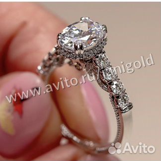 Золотое кольцо с бриллиантами