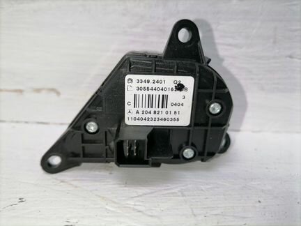 Кнопка в руль левая Mercedes E350 W212 3.5 2011