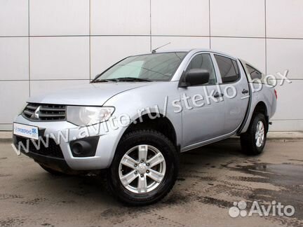 Лобовое стекло Mitsubishi L200 III /Митсубиси Л200