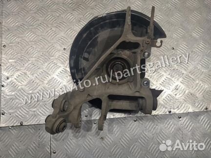 Кулак поворотный задний правый Land Rover Range Ro