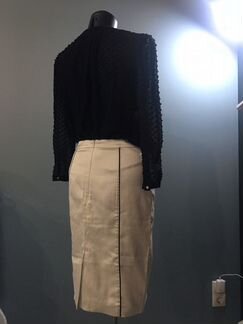 Юбка-карандаш атласная цвета слоновой кости