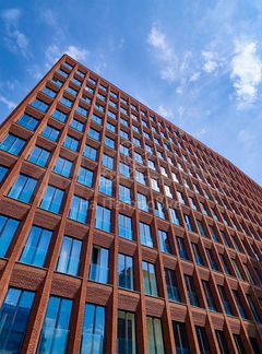 2-к квартира, 100 м², 8/13 эт.