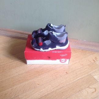 Сандалии новые Суперфит Superfit босоножки р25