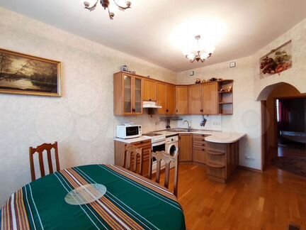 3-к квартира, 85 м², 7/10 эт.