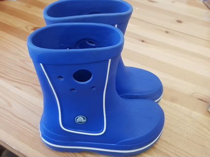 Сапожки crocs для мальчика