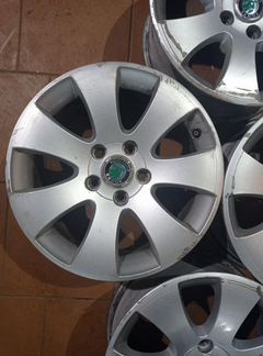 Диски бу оригинал R16 P на Skoda