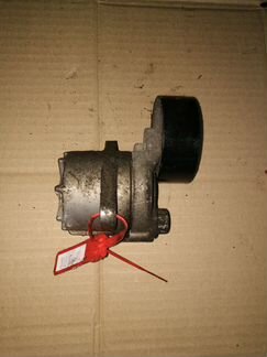 Механизм натяжения ремня, цепи Mercedes-Benz C-Кла