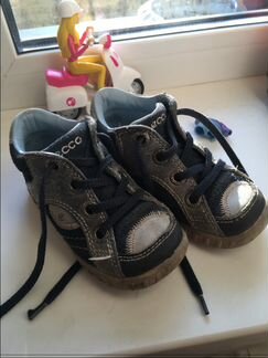 Ecco сандалии и ботинки 23