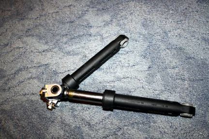 Аммортизаторы для Indesit WIU81