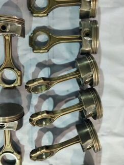 Поршень+шатун на Мерседес 6.3AMG-M156