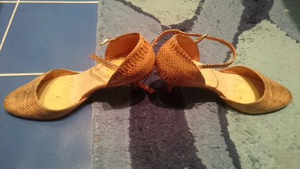 Туфли из кожи змеи