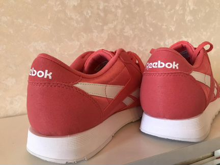 Кроссовки reebok 39