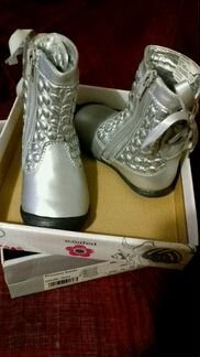 Сапожки новые детские кожа р 22 новые