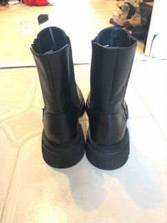 Кожаные ботильоны Zara