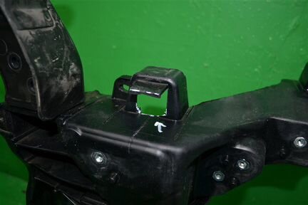 Панель передняя (телевизор ) Hyundai Tucson 3