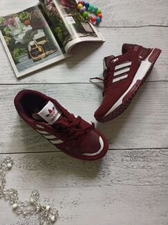 Кроссовки адидас