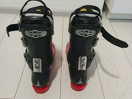 Горнолыжные ботинки