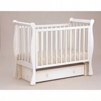 Кровать с матрасом