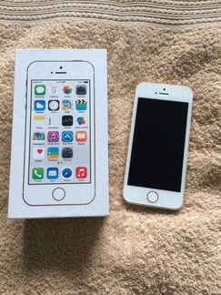 Телефон iPhone 5s gold
