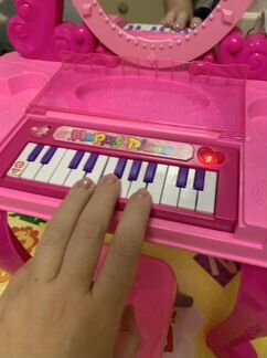 Туалетный столик для девочки с пианино