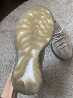 Кроссовки Yeezy boost 380