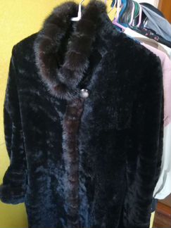 Шуба мутоновая с норковой отделкой